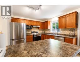 Laundry room - 198 Charlotta Street, Baden, ON N3A4M8 Photo 8
