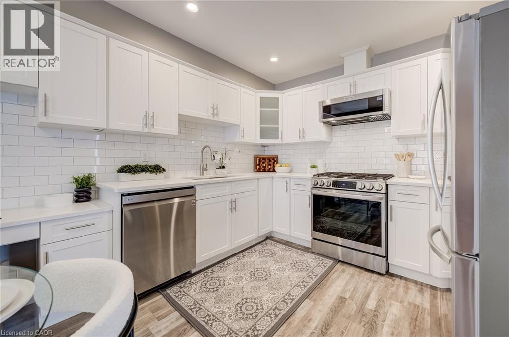 71 JUNIPER Street — photo 3