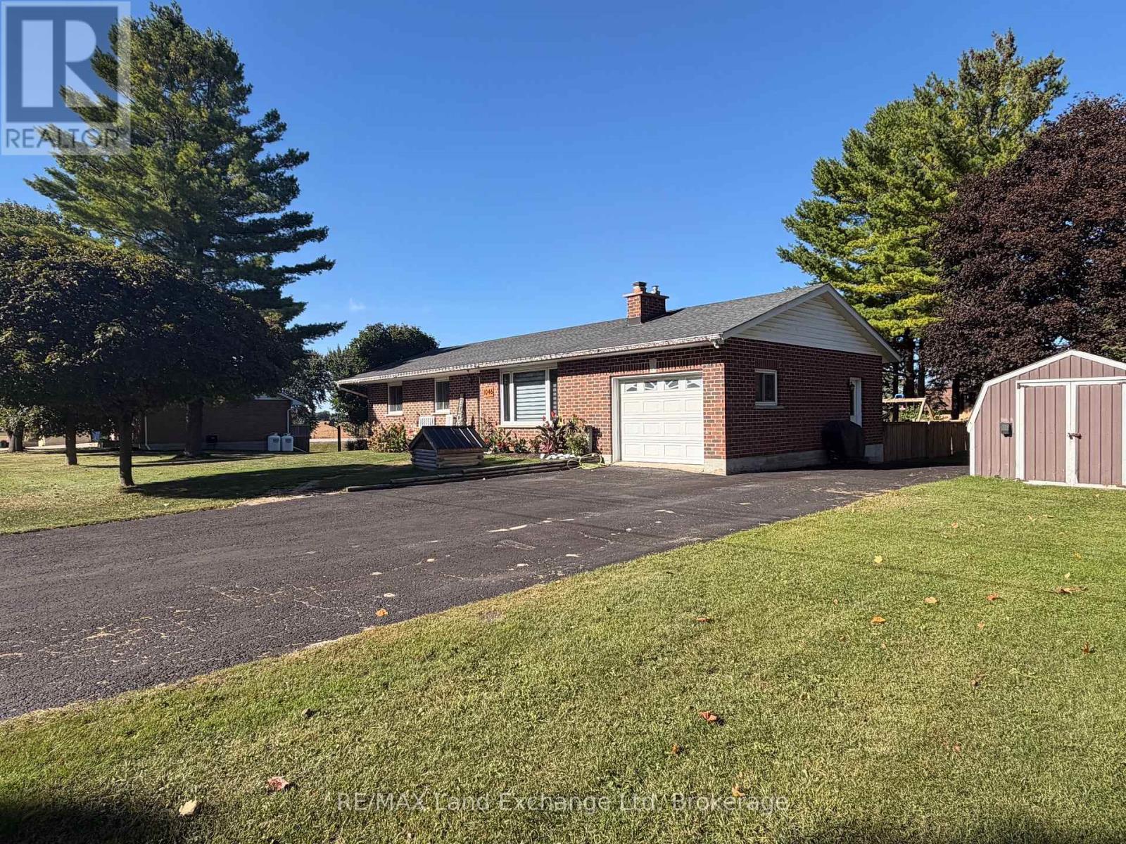 1046 VOGT STREET - 25