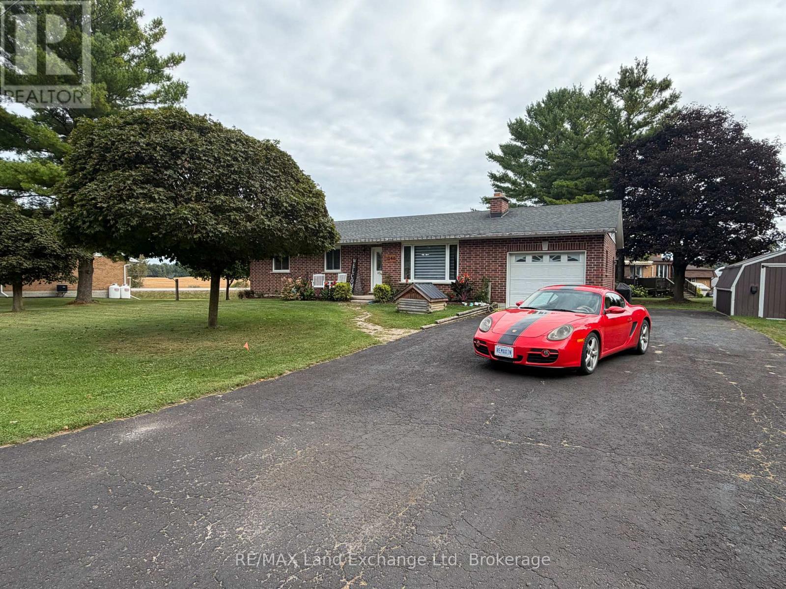 1046 VOGT STREET - Image 3