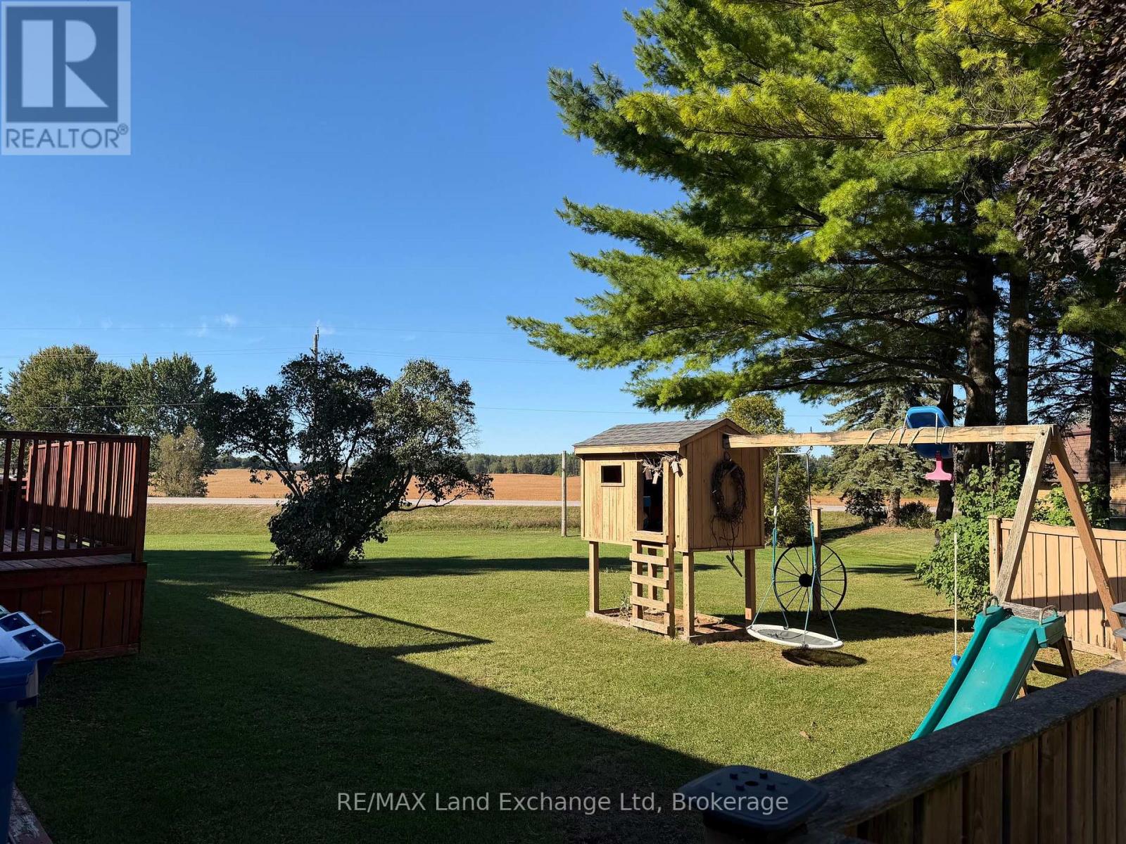1046 VOGT STREET - Image 30