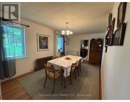 Sunroom - 316057 6 Highway, Chatsworth, ON N0H2V0 Photo 11