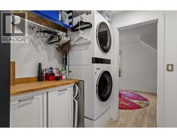 Primary Bedroom - 118 Rundle Drive, Canmore, AB T1W2L9 Photo 18
