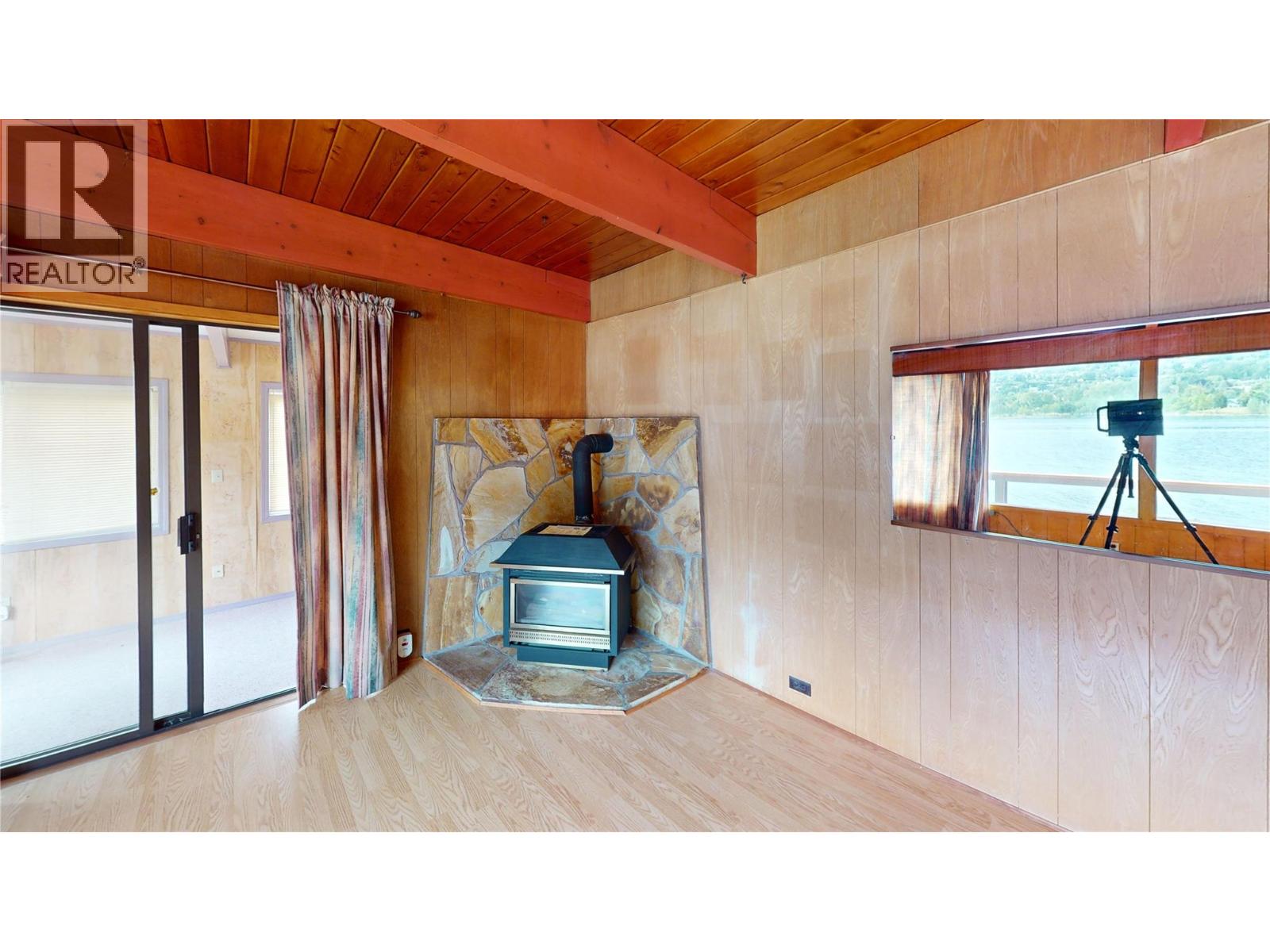 582 Valhalla Road - Image 17