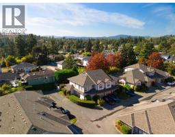 106 1110 Willow St, Saanich, BC V8X3K2 Photo 33