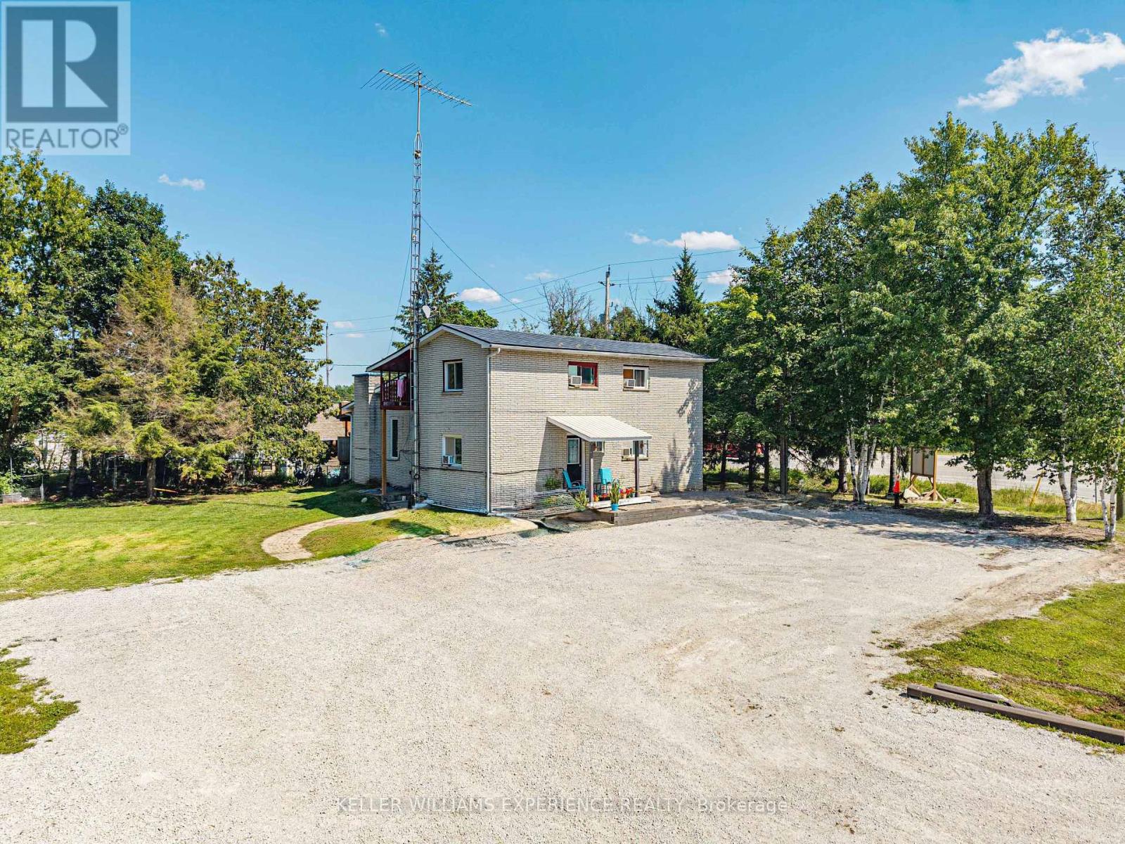 8867 MCKINNON ROAD - 24