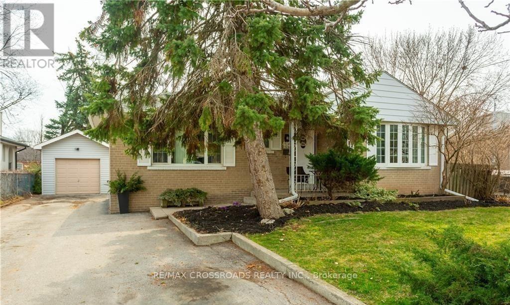 482 BROOKSIDE DRIVE