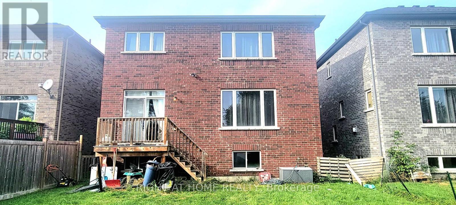 11 RICHMOND PARK DRIVE - 19