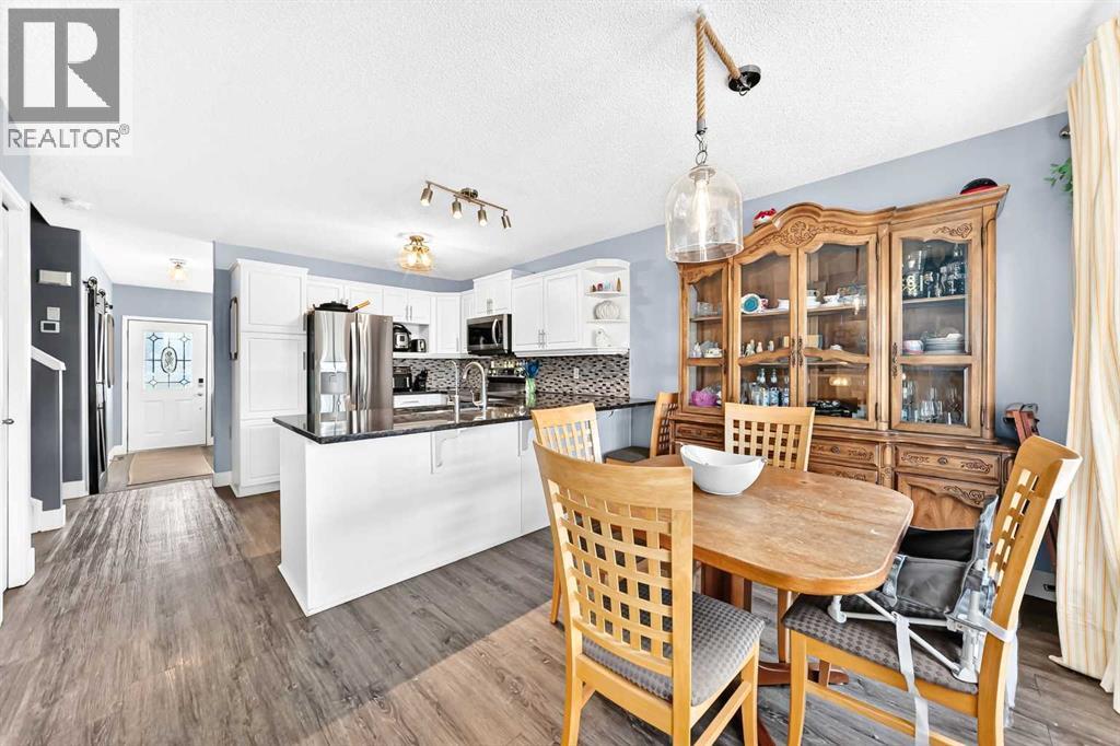 148 Creek Gardens Close NW - 13