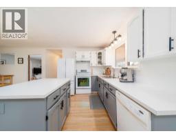 11011 Hallam Drive, Lake Country, BC V4V1P2 Photo 17
