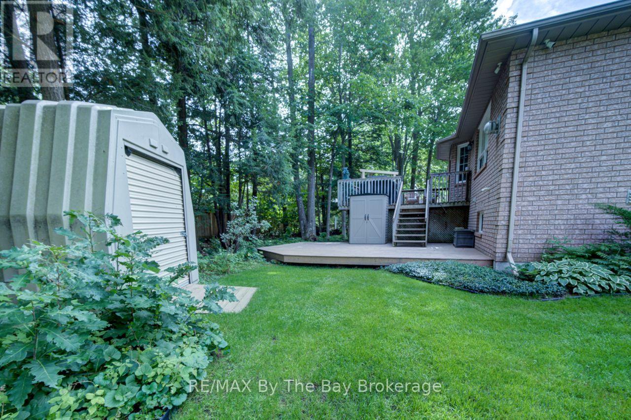 17 DOWNER CRESCENT - 29