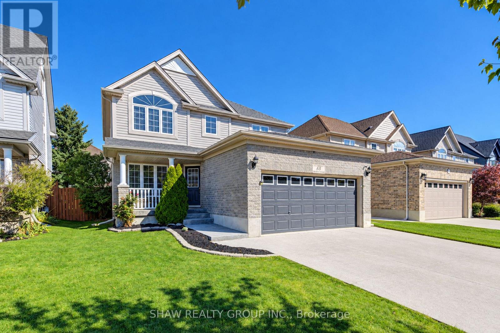 88 DECARO CRESCENT — photo 2