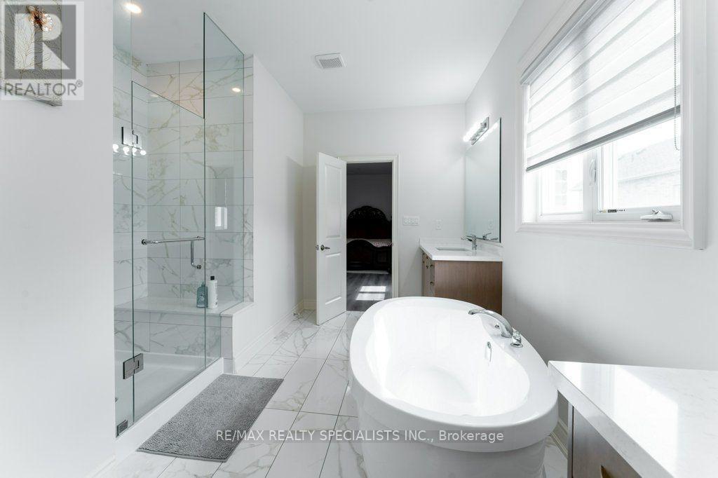 7 Grierson Trail — photo 29