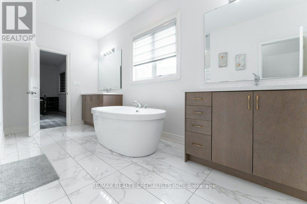 7 Grierson Trail — photo 30