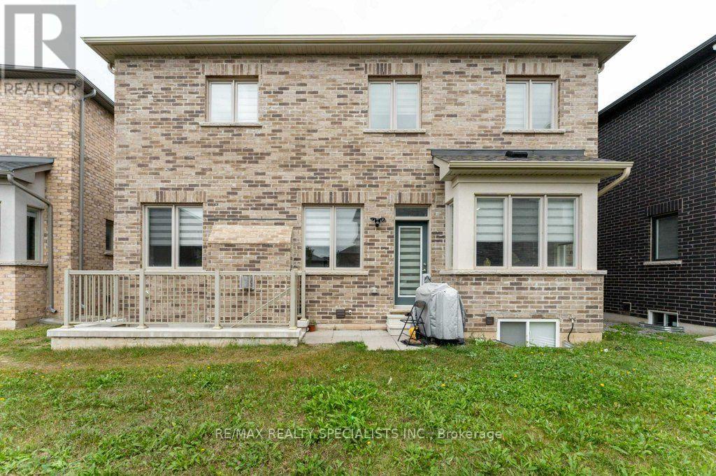 7 Grierson Trail — photo 34