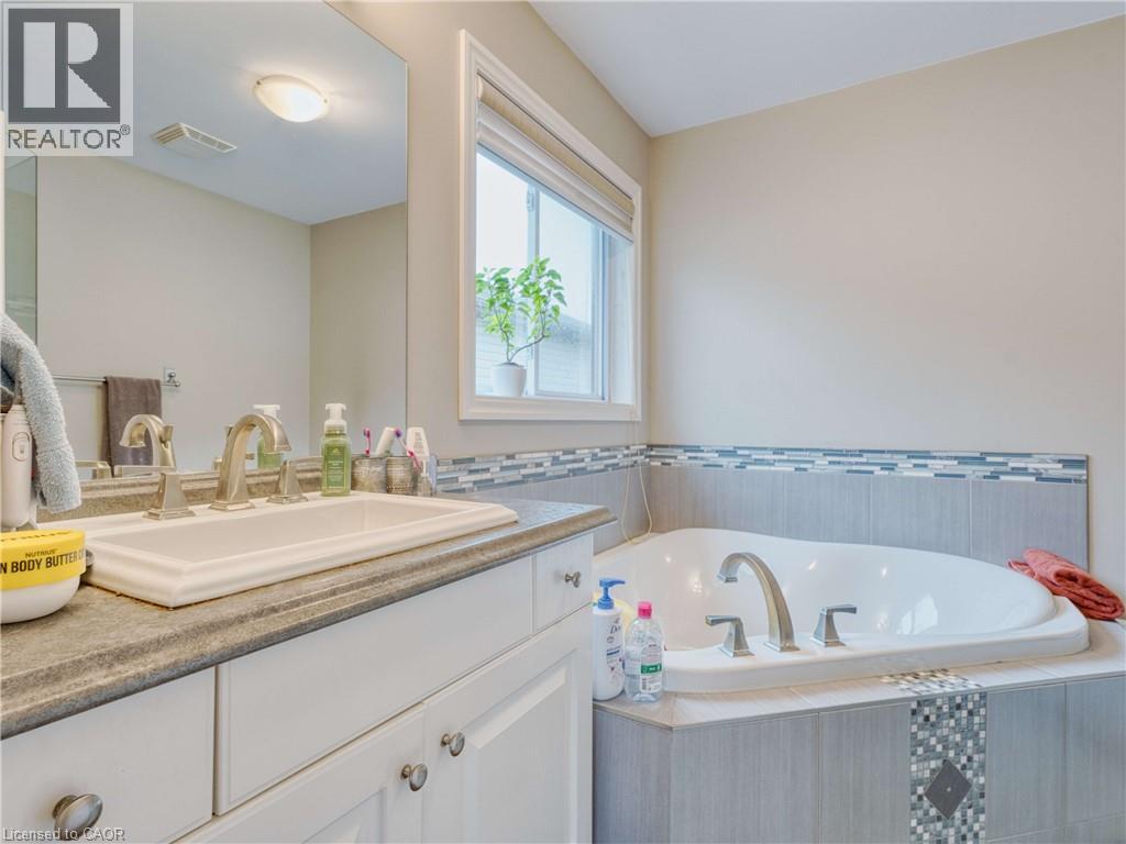 3 Bed, 3 Bath House for Rent in London – 2666 TOKALA Drive, London - Image 25