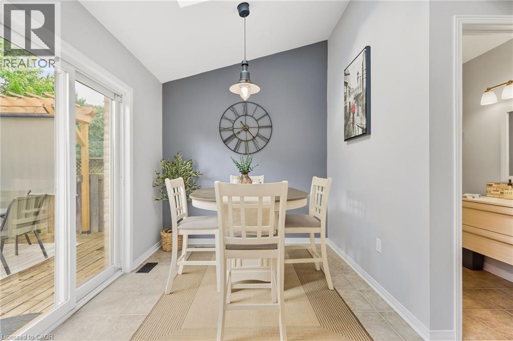 14 KENYON Crescent - 13