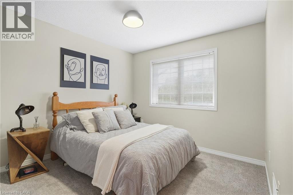 14 KENYON Crescent - Image 21