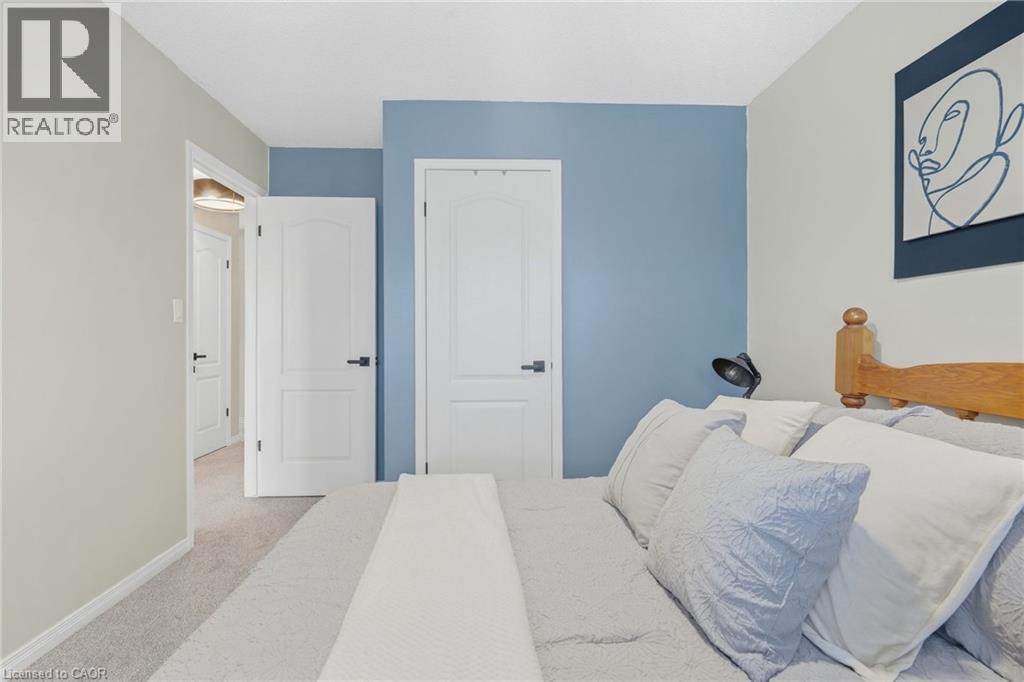 14 KENYON Crescent - Image 23