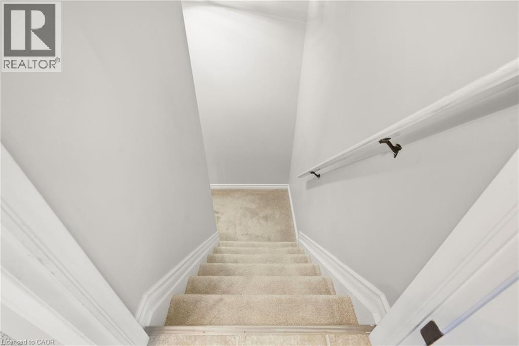 14 KENYON Crescent - 28