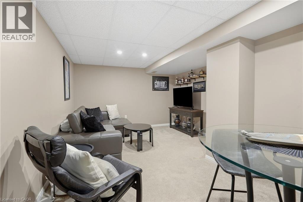 14 KENYON Crescent - Image 31