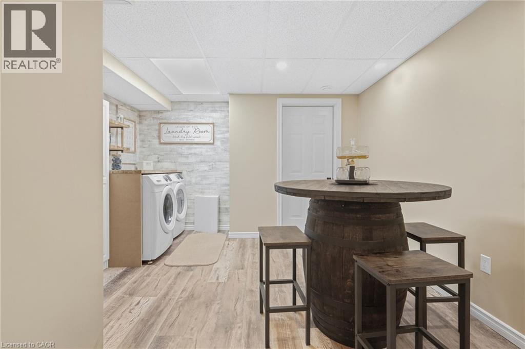 14 KENYON Crescent - Image 35