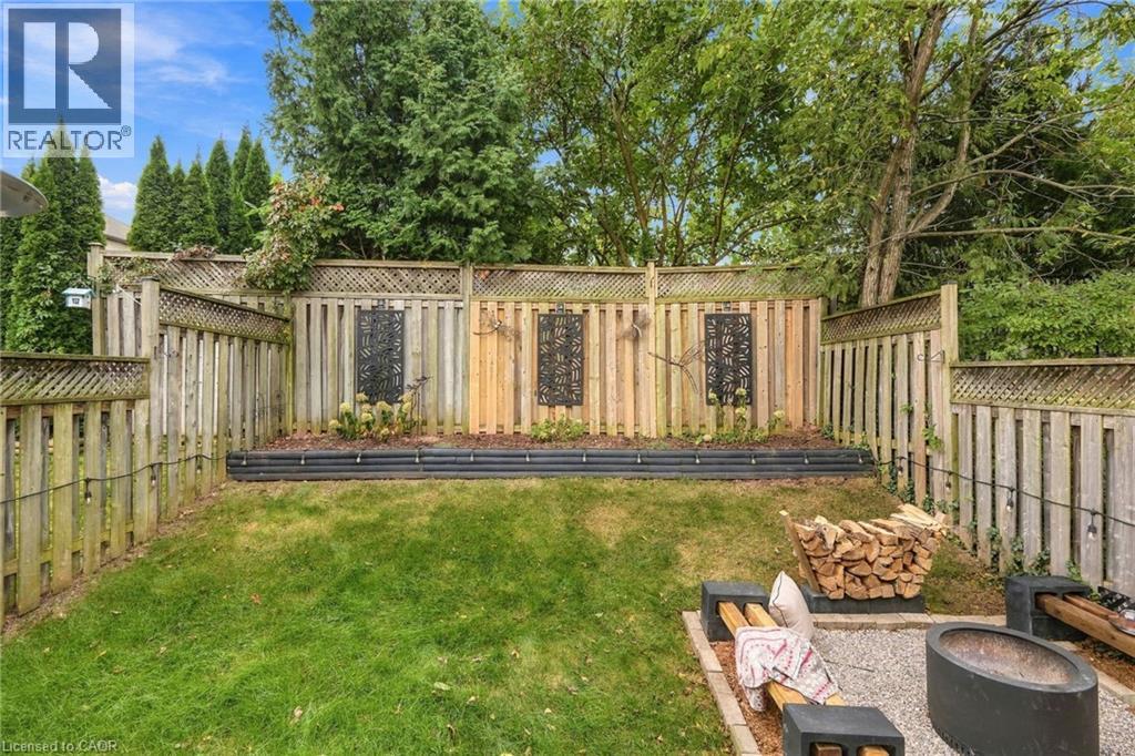 14 KENYON Crescent - 45