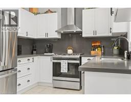 2pc Bathroom - 14 Kenyon Crescent, Grimsby, ON L3M5P4 Photo 11