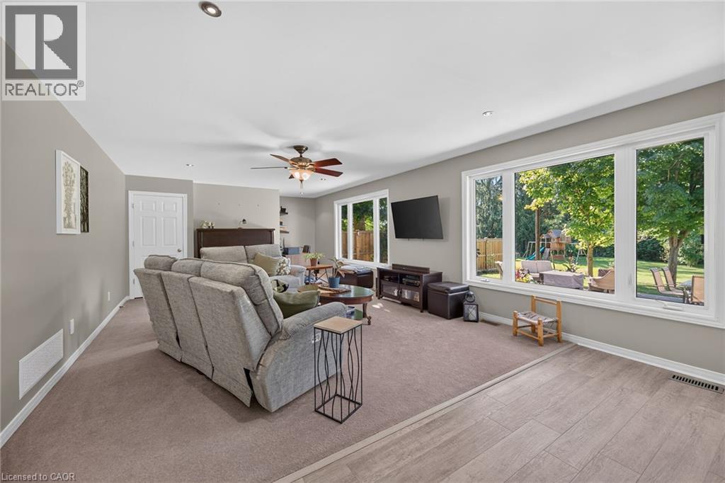 8105 LEEMING Road - Image 19