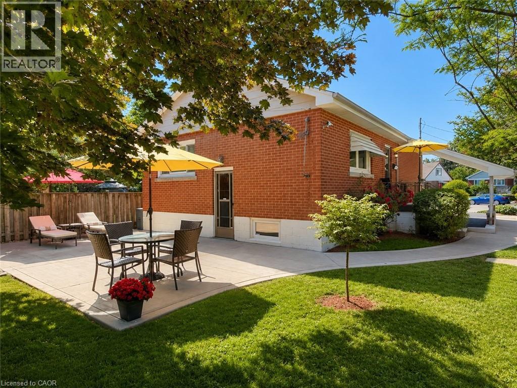 23 PERCY Court - 22