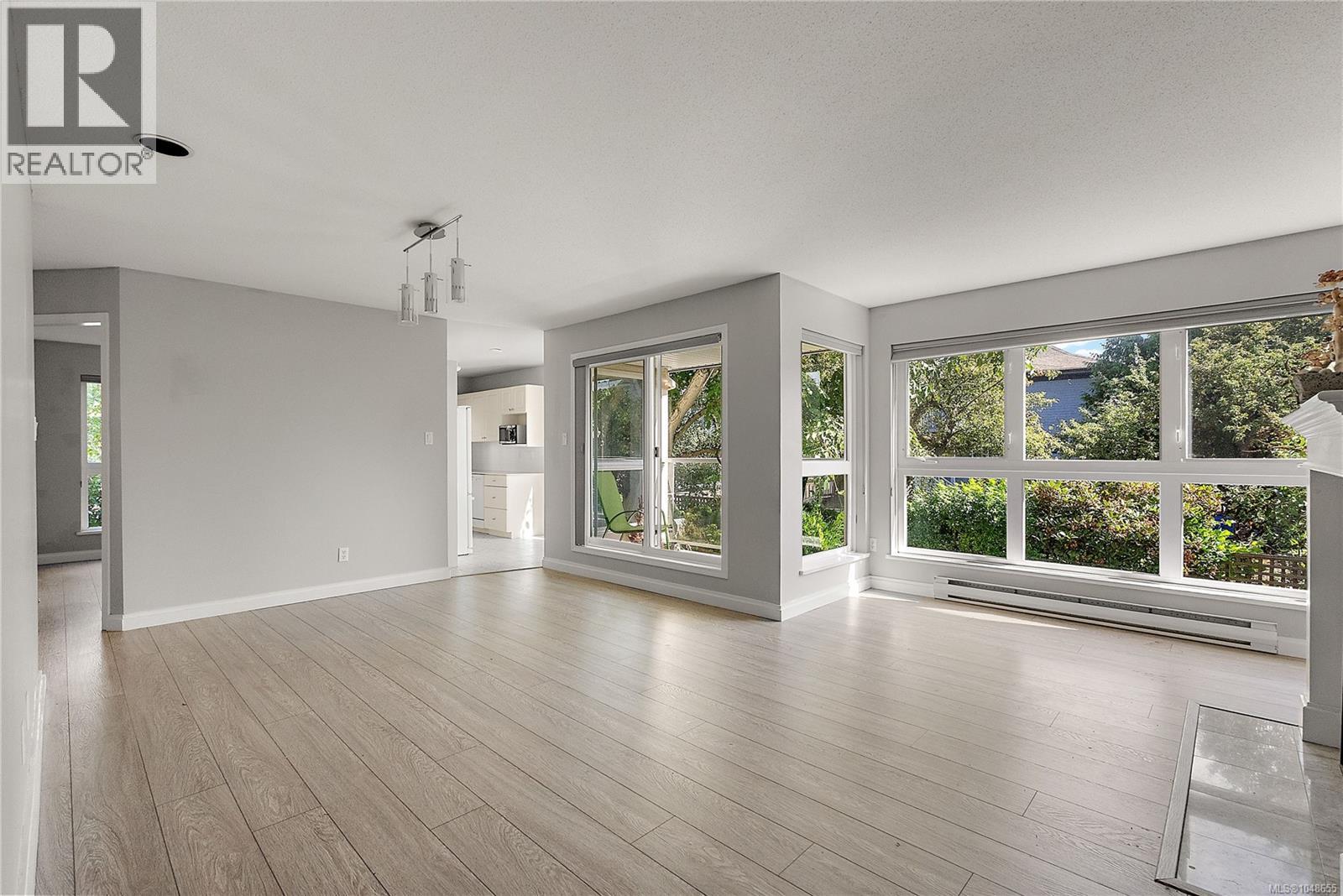 #204 1501 Richmond Ave - 8