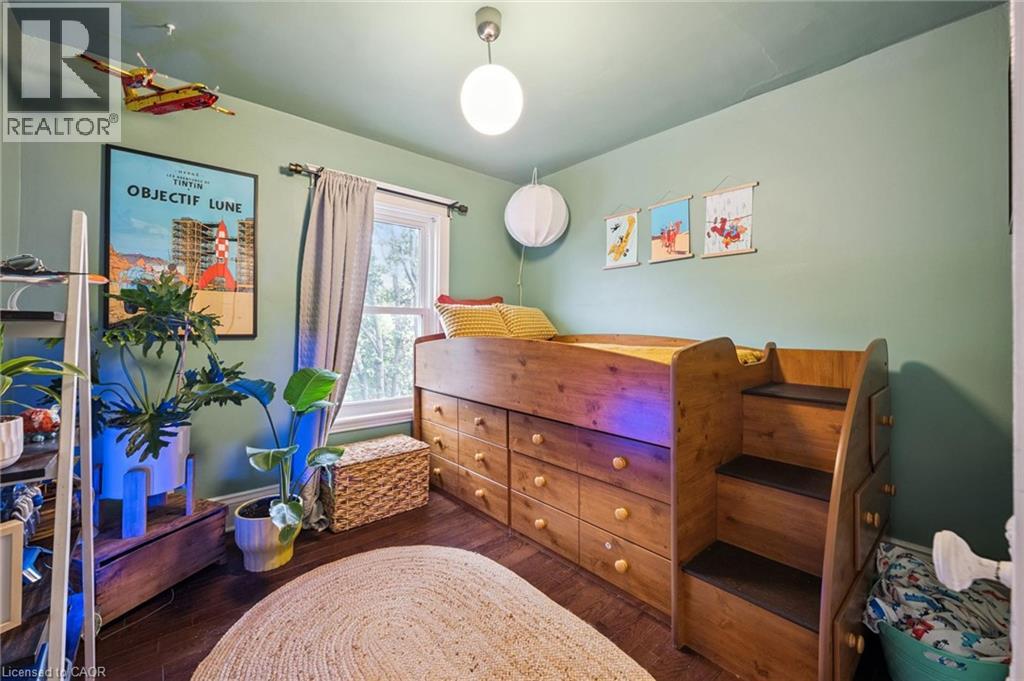 58 Balmoral Avenue North — photo 31