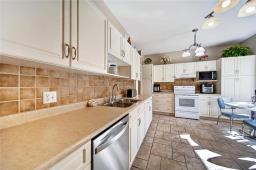 15 715 Lanark Street, Winnipeg, MB R3N1M4 Photo 7