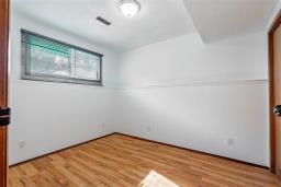 50 Bernard Bay, Winnipeg, MB R2C3Y1 Photo 23