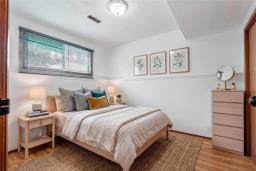 50 Bernard Bay, Winnipeg, MB R2C3Y1 Photo 24