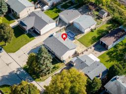 50 Bernard Bay, Winnipeg, MB R2C3Y1 Photo 38