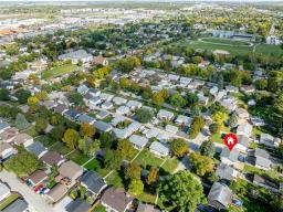 50 Bernard Bay, Winnipeg, MB R2C3Y1 Photo 40