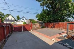 127 Hespeler Avenue, Winnipeg, MB R2L0L5 Photo 28