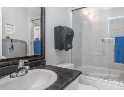 17863 71a Avenue, Surrey, BC V3S0Z7 Photo 35
