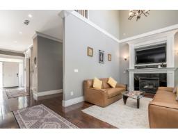 17863 71a Avenue, Surrey, BC V3S0Z7 Photo 8