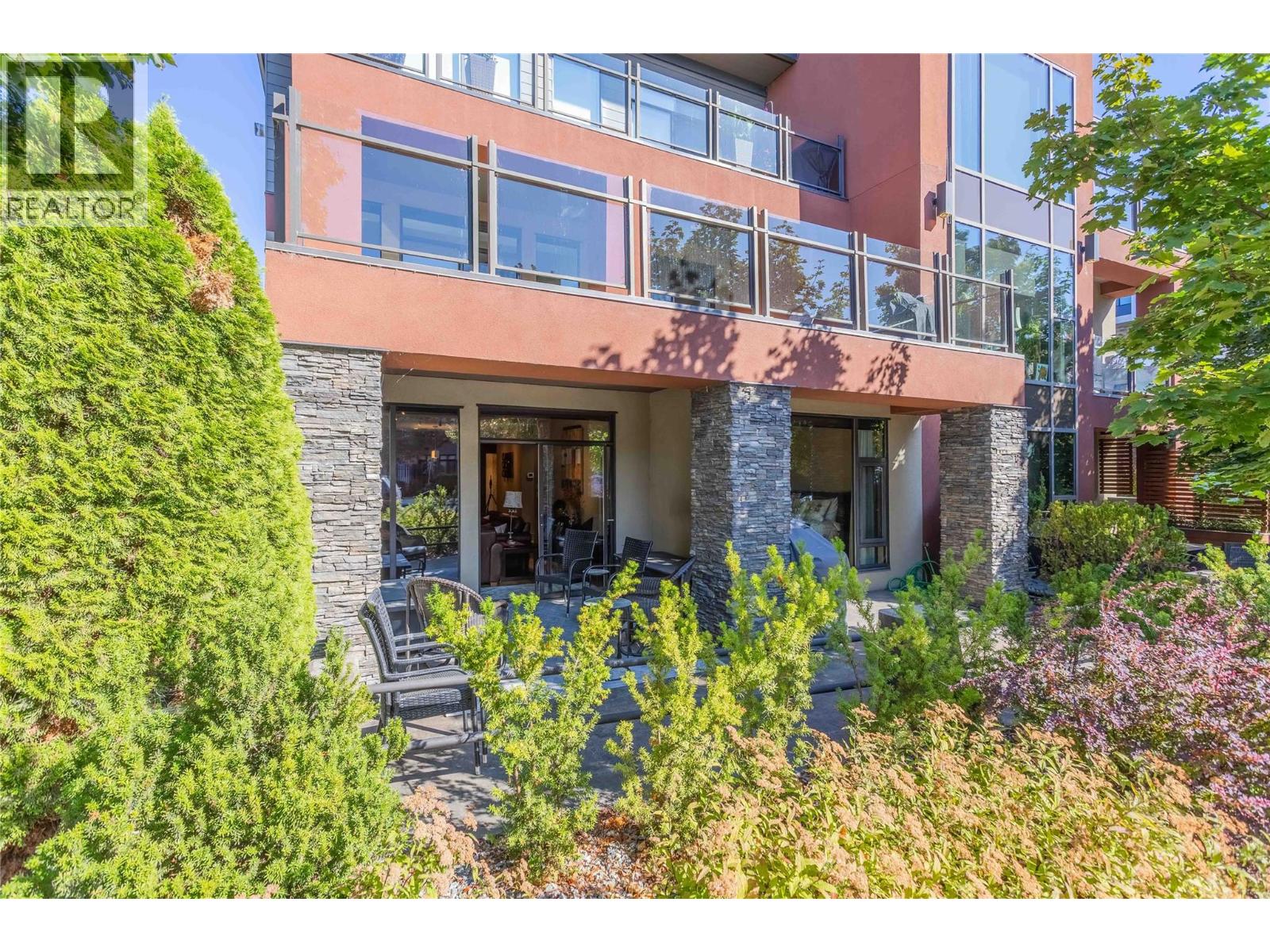 #102 446 WEST Avenue - 25