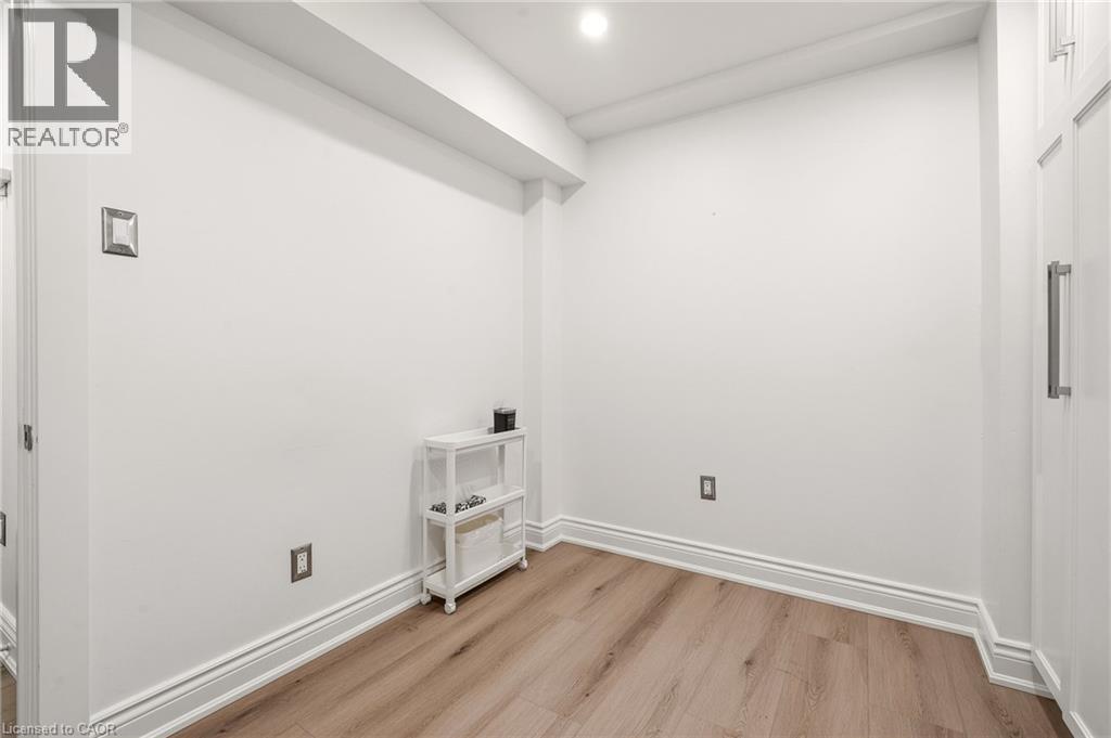 326 WILSON Street E Unit# Room 6, Ancaster — photo 28