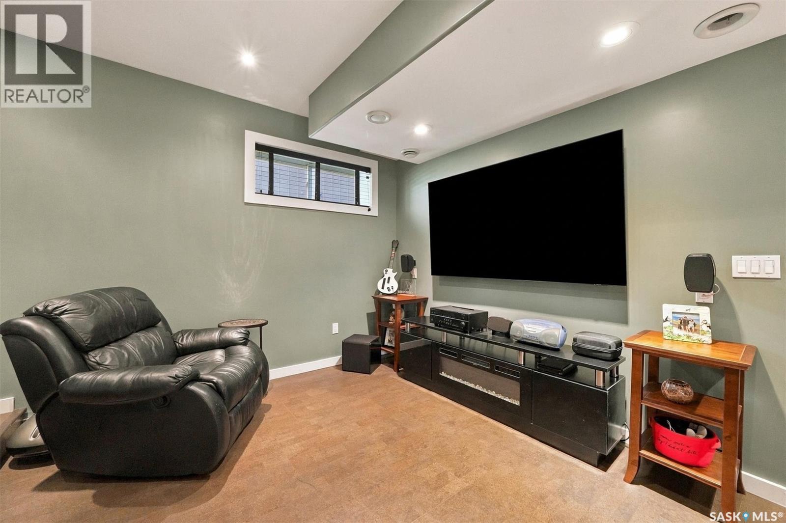 814 Rock Hill LANE - Image 37