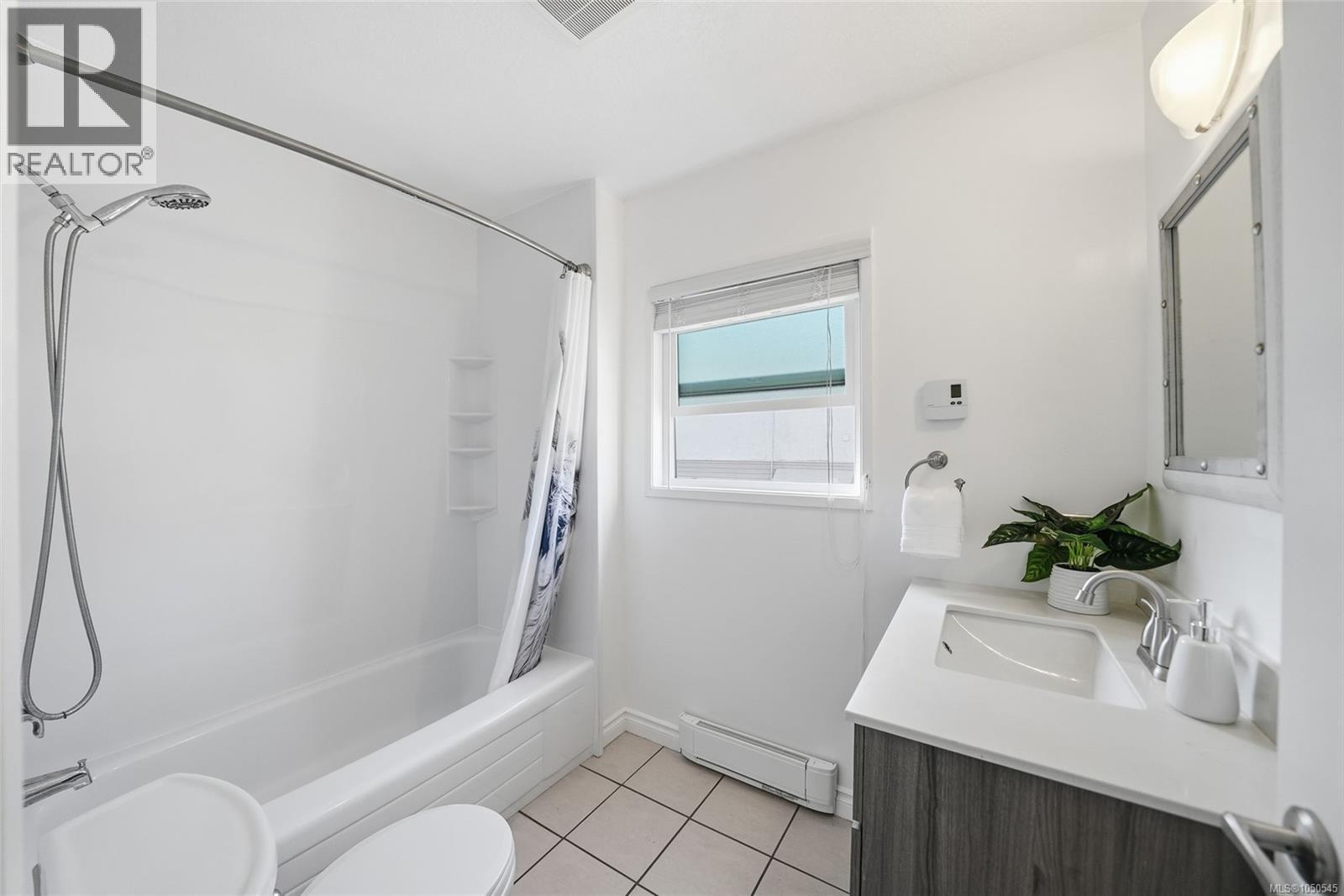 #6 129 Sixth Ave E - 23