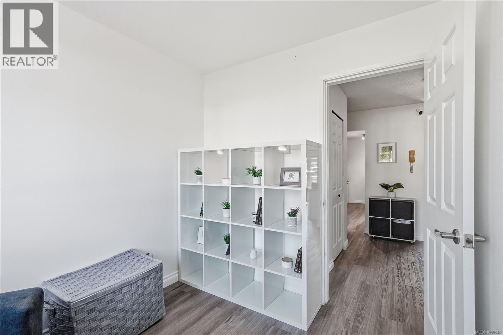 #6 129 Sixth Ave E - 24