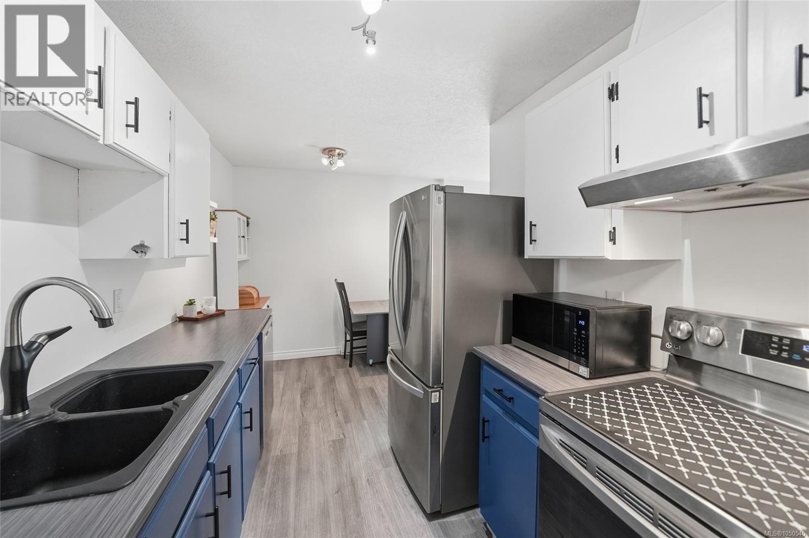 #6 129 Sixth Ave E - 4