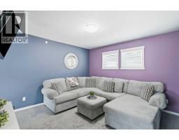 5pc Bathroom - 206 Lucas Crescent Nw, Calgary, AB T3P1M8 Photo 14