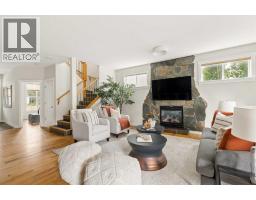 5pc Bathroom - 4649 20 Street Sw, Calgary, AB T2T6G4 Photo 7
