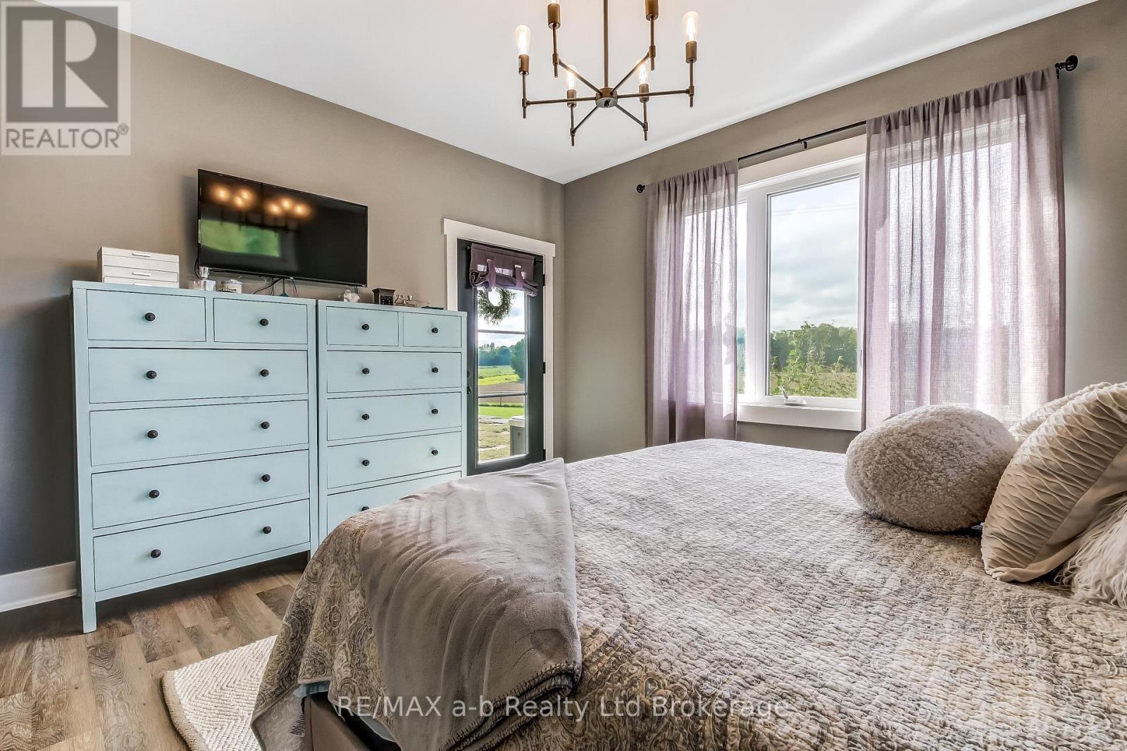 37 RIVER OAK DRIVE - Image 24
