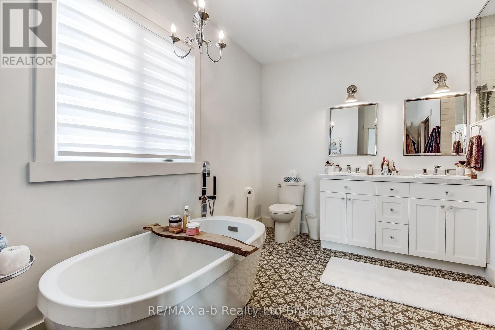 37 RIVER OAK DRIVE - Image 25